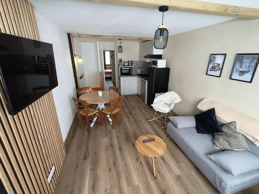 T2 Cosy Au Pied Des Pistes Apartment Bagnères-de-Bigorre Екстериор снимка